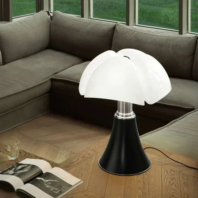 SkandiShop Art Deco White Petal Table Lamp Bedside Office Table Study Desk Lamp Living Room Bedroom Floor Lamp for Home and Decoration